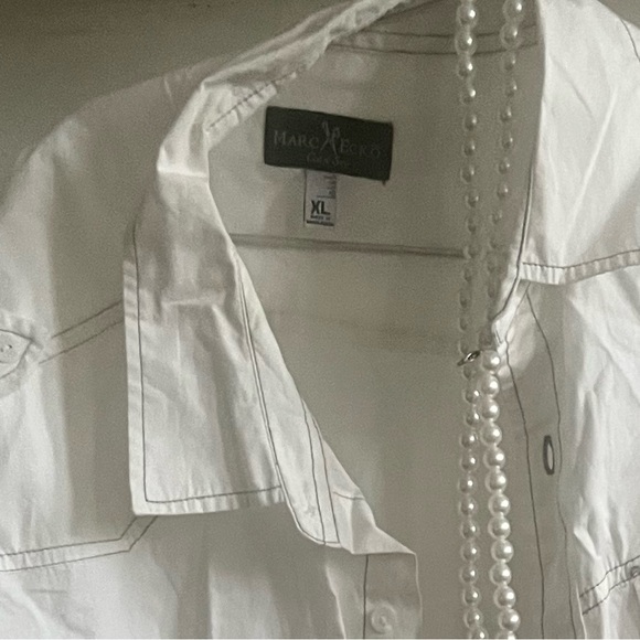 Marc Ecko early 2000s mens white button shirt - Picture 3 of 3